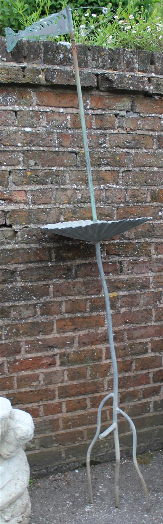 Christian Funnell bird table(-)